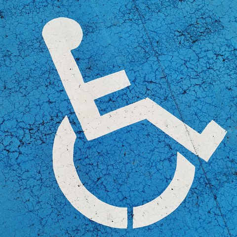 Pravica do invalidnine za telesno okvaro zunaj dela